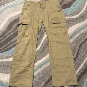 Wrangler Relaxed Fit Khaki Cargo Pants